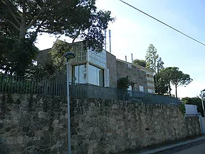 Villa en una urbanización exclusiva en Calonge con vistas al mar.