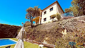 Beautiful villa with sea views in Santa Cristina d'Aro