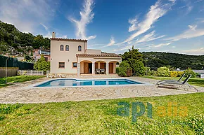 Beautiful rustic villa in Calonge