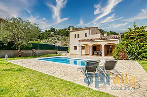 Beautiful rustic villa in Calonge