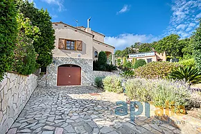 Beautiful rustic villa in Calonge