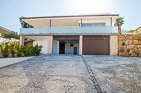 Detached house with beautiful views