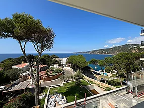 Luxury villa with beautiful sea views in Sant Feliu de Guixols