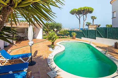 Ground floor villa with sea views in San Antoni de Calonge