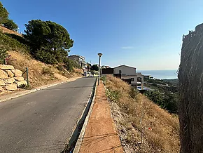 Terreno con preciosas vistas al mar en Begur