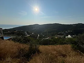 Terreno con preciosas vistas al mar en Begur