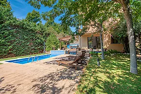 Encantadora casa con piscina en Sant Feliu de Guixols