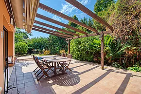 Encantadora casa con piscina en Sant Feliu de Guixols