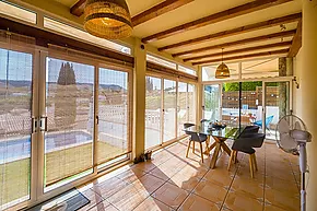 Villa individuelle de 4 chambres avec piscine et vue sur la mer