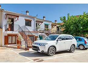 Townhouse with sea views in Sant Feliu de Guíxols