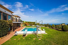 Belle villa rustique avec vue imprenable sur la mer à Platja d'Aro