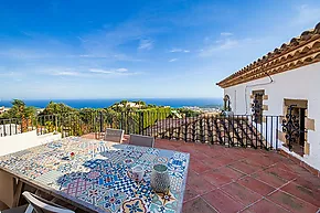 Belle villa rustique avec vue imprenable sur la mer à Platja d'Aro