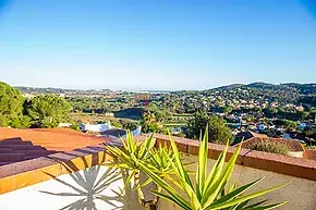 Belle villa rustique avec vue mer à Calonge