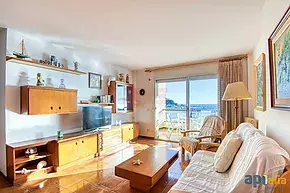 Joli appartement avec vue mer dégagée à Sant Feliu de Guíxols