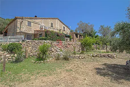 Masia with large plot in Platja d'Aro